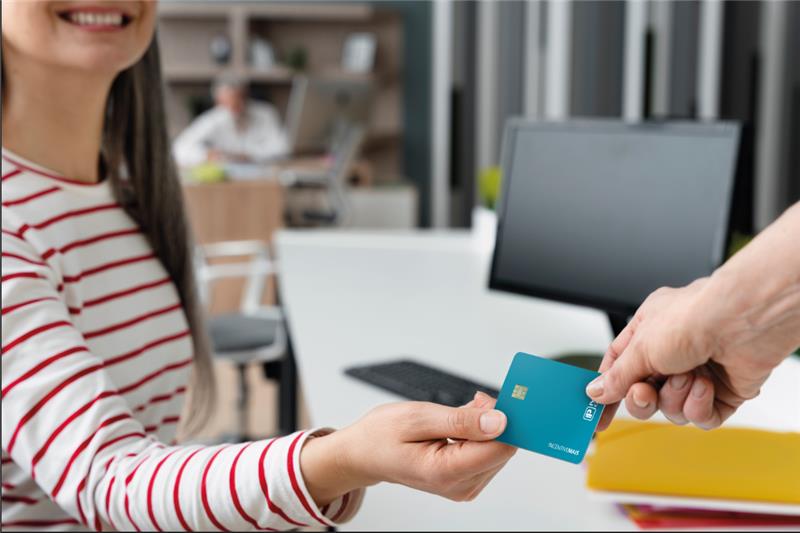 Cartão IncentiveMais Personal Card – solução de premiação corporativa flexível que valoriza resultados e simplifica a gestão.